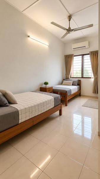 Rumah Teres untuk Dijual di Taman Bukit Subang (Shah Alam) - Rose Wong - Bedroom - PropertyGuru.com.my