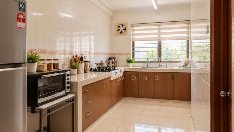 Rumah Teres untuk Dijual di Taman Bukit Subang (Shah Alam) - Rose Wong - Kitchen - PropertyGuru.com.my