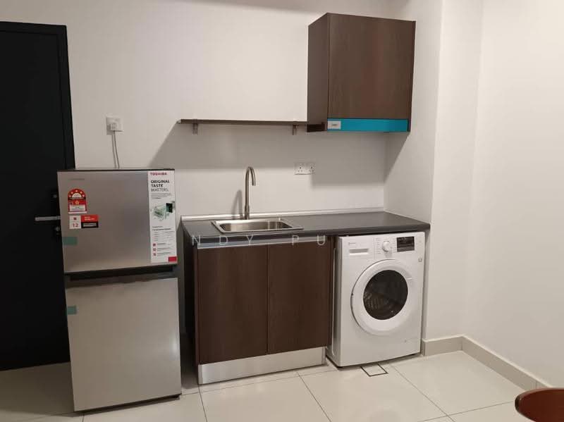 Service Residence for Rent at Lakeview Suites @ Edumetro - Andy Puah - Kitchen - PropertyGuru.com.my