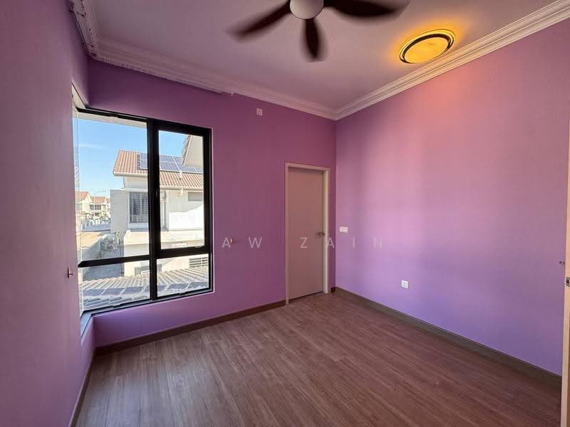 2-storey Terraced House for Rent in Bandar Bukit Raja (Klang) - Adaw Zain - Bedroom - PropertyGuru.com.my