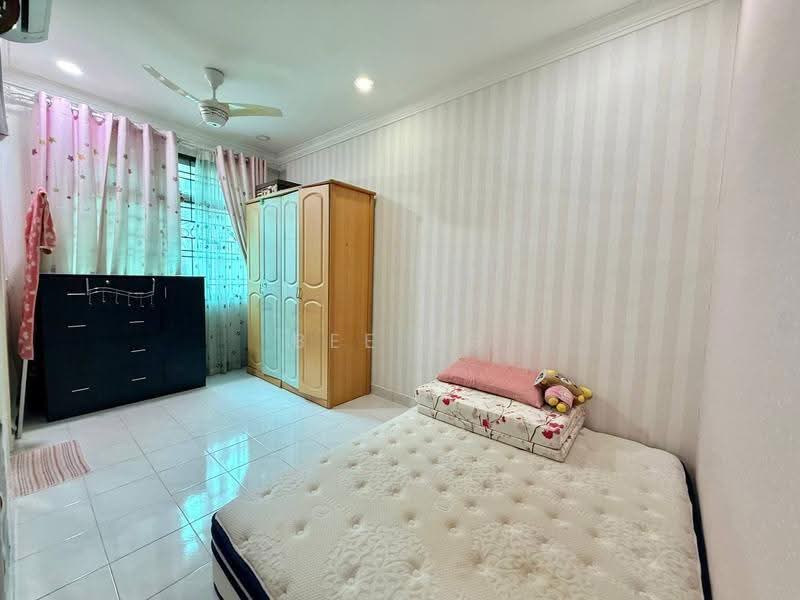 2-storey Terraced House for Sale in Taman Seri Orkid (Skudai) - Bee Ng - Bedroom - PropertyGuru.com.my