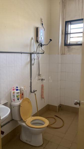 3-storey Terraced House for Sale in Taman D'Utama (Johor Bahru) - Jack Wong - Bathroom - PropertyGuru.com.my