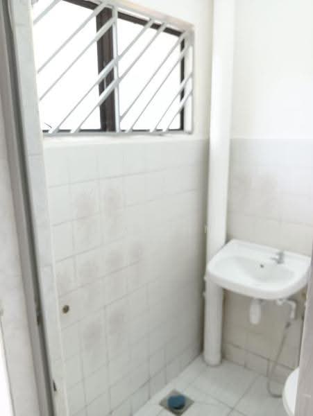 Townhouse for Sale in Taman Setapak Indah (Setapak) - Joe Tan - Bathroom - PropertyGuru.com.my