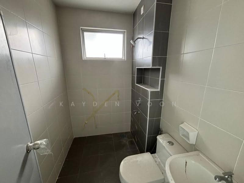 Rumah Teres 2-Tingkat untuk Dijual di Taman Nusa Damai (Pasir Gudang) - Kayden Voon - Bathroom - PropertyGuru.com.my