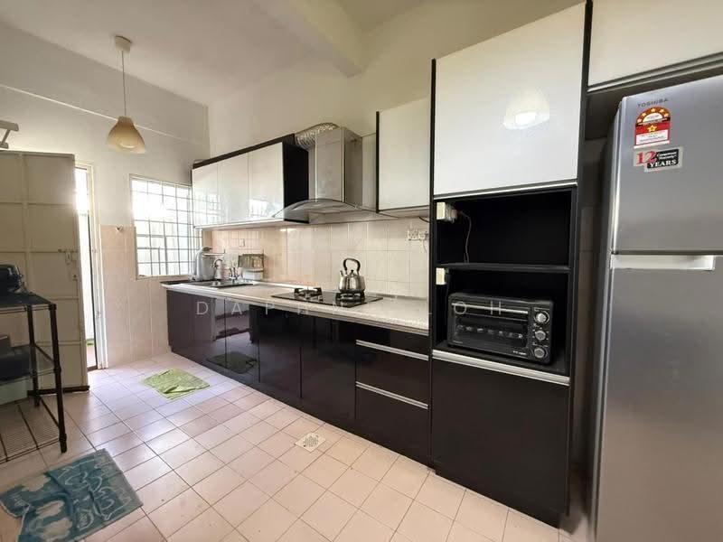 2-storey Terraced House for Sale in Denai Alam (Shah Alam) - Daphne Loh - Kitchen - PropertyGuru.com.my