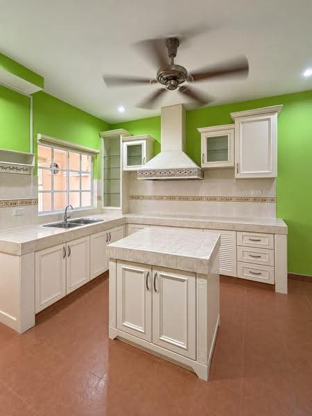 2.5-storey Terraced House for Sale in Bandar Puteri Puchong (Puchong) - Jon C - Kitchen - PropertyGuru.com.my