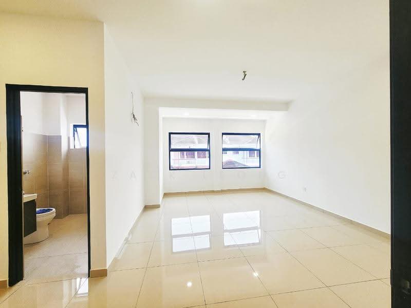 2-storey Terraced House for Sale in Bandar Sungai Long (Selangor) - Zack Leong - Bathroom - PropertyGuru.com.my