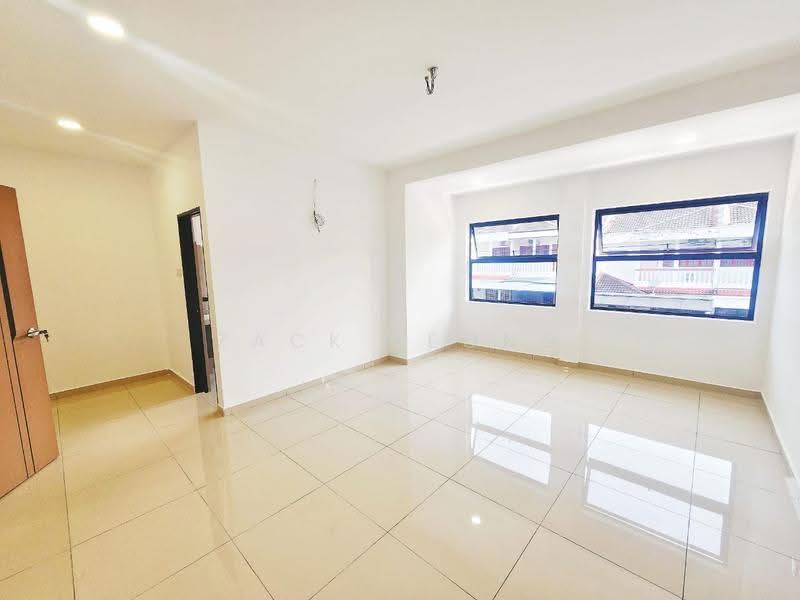 2-storey Terraced House for Sale in Bandar Sungai Long (Selangor) - Zack Leong - Living Room - PropertyGuru.com.my
