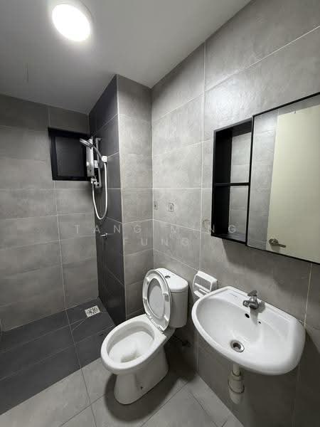 Kondominium untuk Disewa di The Olive - Tang Ming Fung - Bathroom - PropertyGuru.com.my