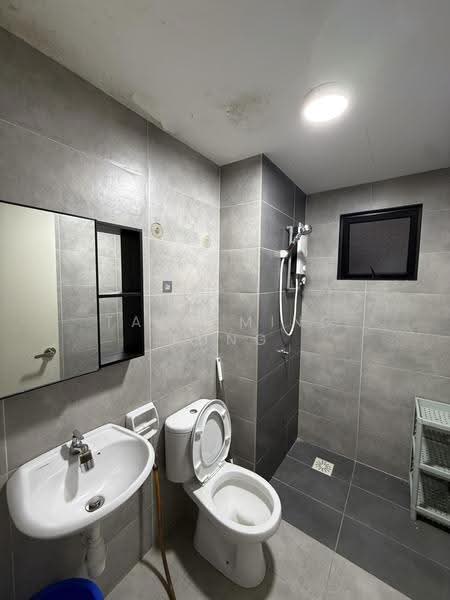 Kondominium untuk Disewa di The Olive - Tang Ming Fung - Bathroom - PropertyGuru.com.my