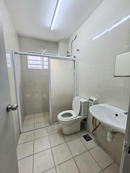 Rumah Teres 2-Tingkat untuk Disewa di TAMAN PUCHONG UTAMA (Puchong) - Wendy Chin - Bathroom - PropertyGuru.com.my