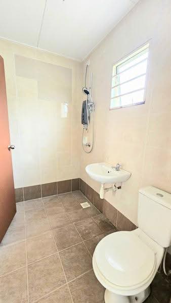 Rumah Teres 2-Tingkat untuk Disewa di TAMAN PUCHONG UTAMA (Puchong) - Wendy Chin - Bathroom - PropertyGuru.com.my