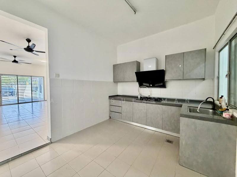 Rumah Teres 2-Tingkat untuk Dijual di TTDI Grove (Kajang) - Natira Sulaiman - PropertyGuru.com.my