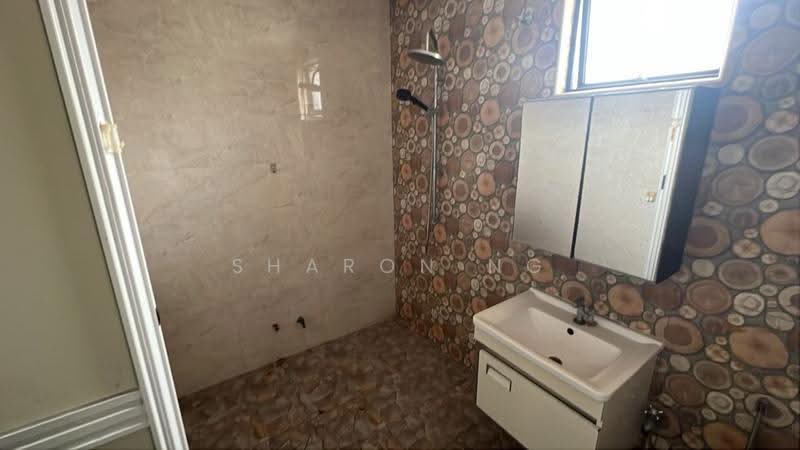 2-storey Terraced House for Sale in Taman Nusa Idaman (Iskandar Puteri (Nusajaya)) - Sharon Ng - Bathroom - PropertyGuru.com.my