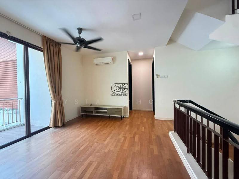Rumah Berkembar untuk Dijual di Batu Ferringhi (Penang) - Crystal Choong - Living Room - PropertyGuru.com.my