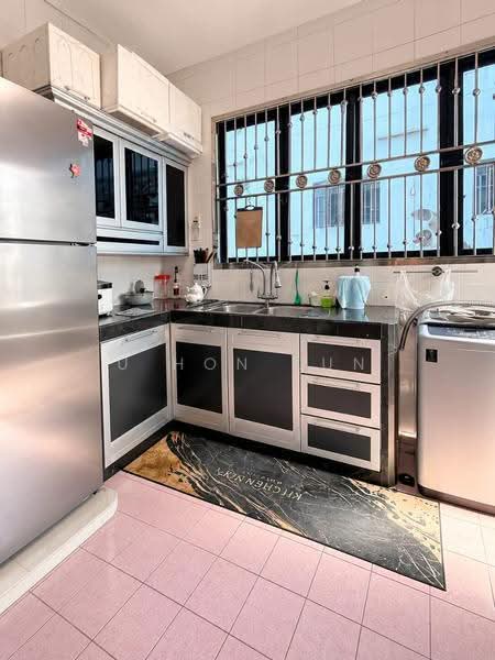 2-storey Terraced House for Sale in Taman Kulai Utama (Kulai) - U Hon Kun - Kitchen - PropertyGuru.com.my
