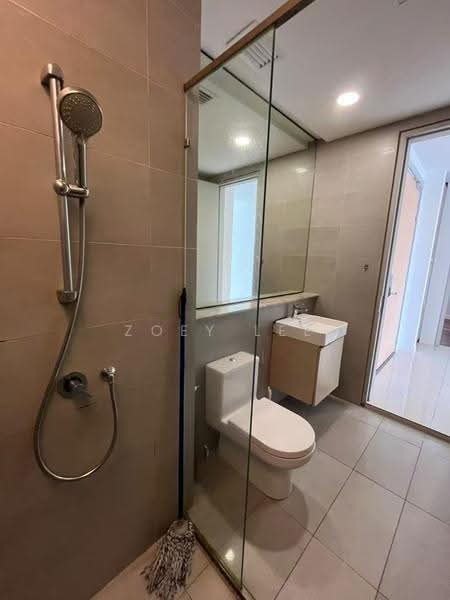 Pangsapuri untuk Dijual di Grand Medini - Zoey Lee - Bathroom - PropertyGuru.com.my
