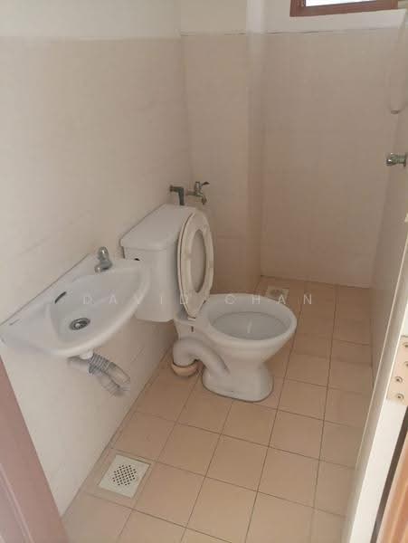 Apartment for Sale at Plaza Indah Apartment - David Chan - Bathroom - PropertyGuru.com.my