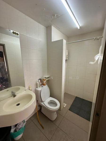 Kondominium untuk Disewa di Platinum Hill PV 2 - Aaron Ong - Bathroom - PropertyGuru.com.my