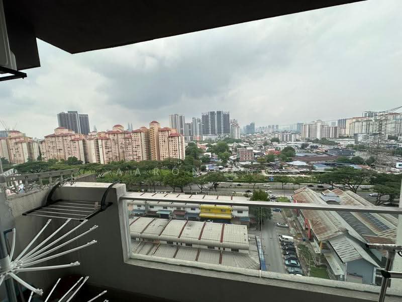 Kondominium untuk Disewa di Platinum Hill PV 2 - Aaron Ong - Balcony - PropertyGuru.com.my