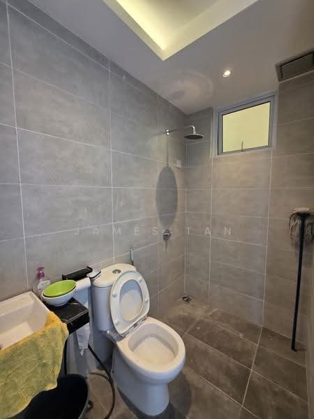 Condominium for Sale at QuayWest Residence - James Tan - Bathroom - PropertyGuru.com.my
