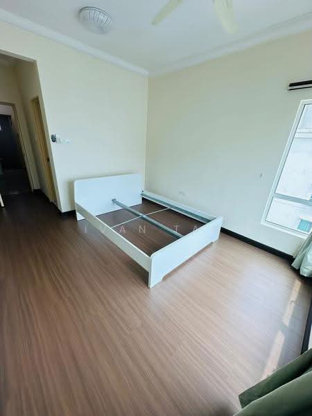 Kediaman Servis untuk Disewa di Metropolitan Square Service Residence - Ivan Tan - Bedroom - PropertyGuru.com.my