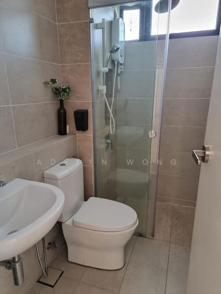 Kediaman Servis untuk Dijual di Setia City Residences - Adelyn Wong - PropertyGuru.com.my