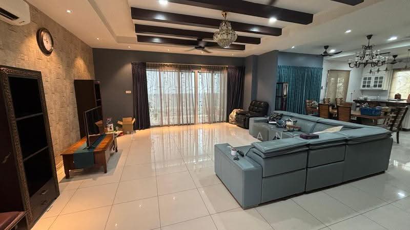 Rumah Banglo untuk Dijual di Bandar Botanic (Klang) - Pearly Gan - Living Room - PropertyGuru.com.my