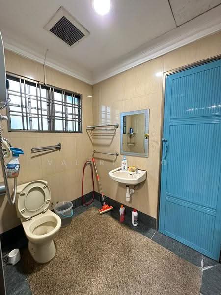 2-storey Terraced House for Sale in Taman Bukit Maluri (Kepong) - Valerie Ng - Bathroom - PropertyGuru.com.my