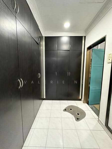 2-storey Terraced House for Sale in Taman Bukit Maluri (Kepong) - Valerie Ng - Corridor - PropertyGuru.com.my
