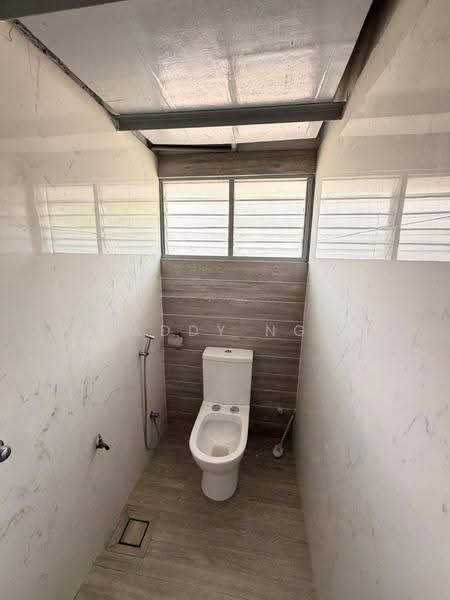 Kedai / Pejabat untuk Disewa di Taman Suntex (Cheras) - Addy Ng - Bathroom - PropertyGuru.com.my