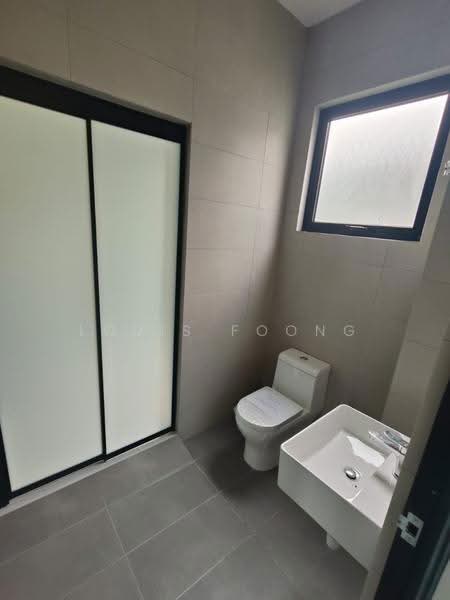 Semi-Detached House for Sale in Bandar Bukit Puchong (Puchong) - Louis Foong - Bathroom - PropertyGuru.com.my