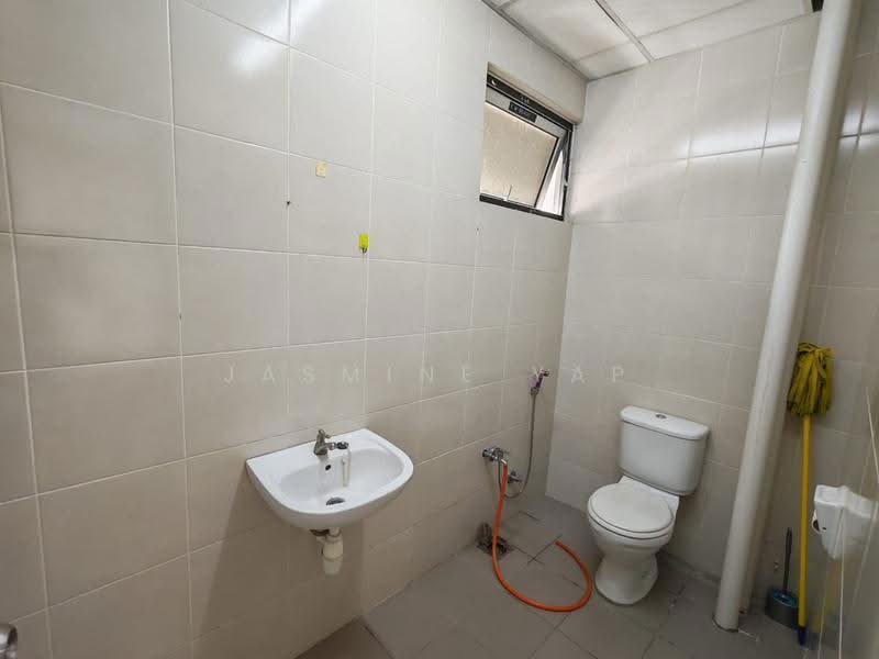 Shop / Office for Rent in Cheras Selatan (Cheras) - Jasmine Yap - Bathroom - PropertyGuru.com.my