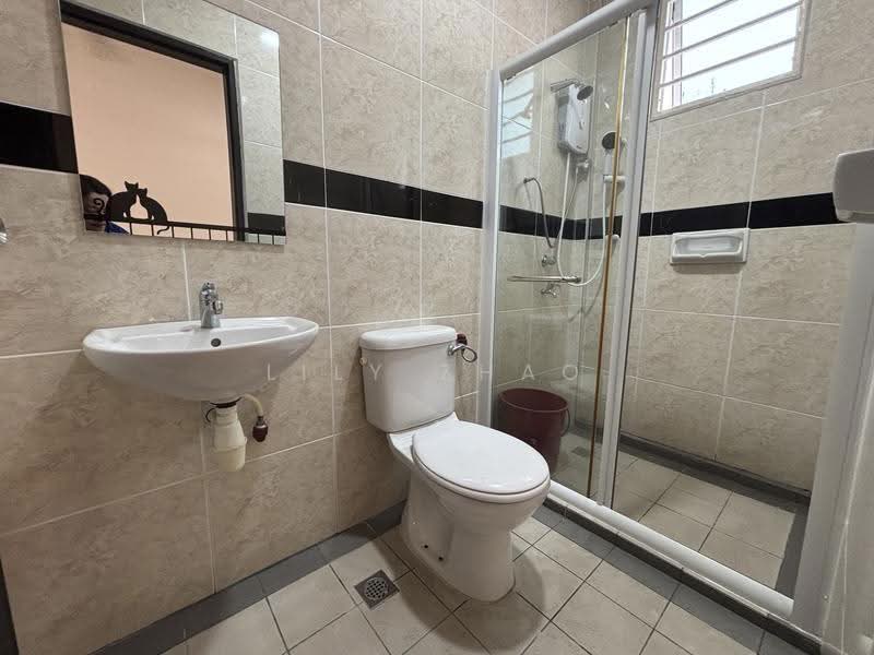 Semi-Detached House for Rent in Lintas Court (Penampang) - Lily Zhao - Bathroom - PropertyGuru.com.my