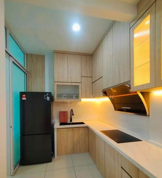 Condominium for Rent at Queens Residences Q2 @ Queens Waterfront - Dick Ken Tan - Kitchen - PropertyGuru.com.my