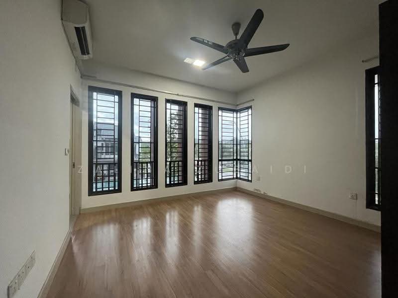 2-storey Terraced House for Rent in Elmina (Shah Alam) - Zalina Zubaidi - Living Room - PropertyGuru.com.my