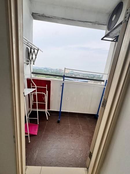 Service Residence for Sale at Vista Alam Serviced Apartment - Sharifah Yusoff - PropertyGuru.com.my