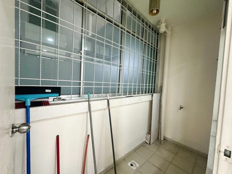 Apartment for Sale at Lake View Suites - Tycia Law - PropertyGuru.com.my