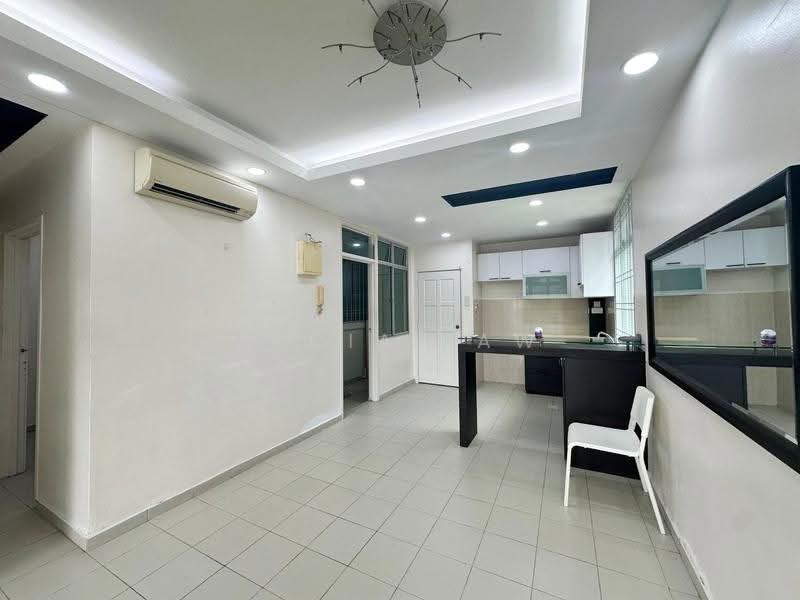 Apartment for Sale at Lake View Suites - Tycia Law - Living Room - PropertyGuru.com.my