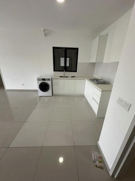 Kediaman Servis untuk Dijual di Huni @ Eco Ardence - Eric Yap - Kitchen - PropertyGuru.com.my