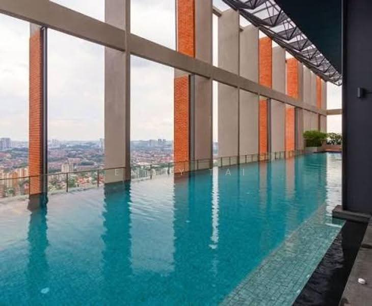 Kediaman Servis untuk Dijual di Millerz Square Serviced Residence - Emily Tai - Pool - PropertyGuru.com.my