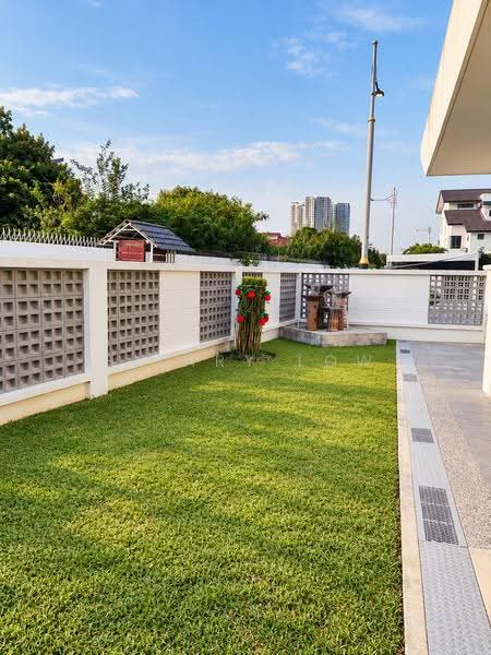 Rumah Banglo untuk Dijual di Taman Meranti Jaya (Puchong) - Hilary Low - Exterior - PropertyGuru.com.my