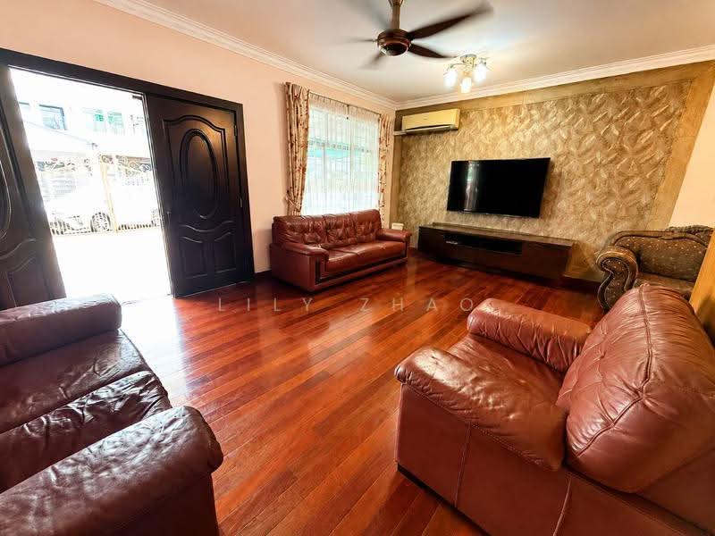 Rumah Teres 2-Tingkat untuk Disewa di Donggongon (Penampang) - Lily Zhao - Living Room - PropertyGuru.com.my