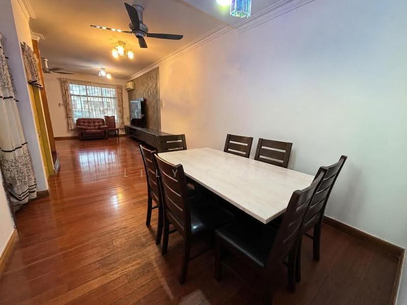 Rumah Teres 2-Tingkat untuk Disewa di Donggongon (Penampang) - Lily Zhao - Living Room - PropertyGuru.com.my