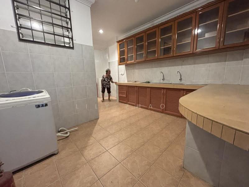 Rumah Berkembar untuk Disewa di Kolombong (Kota Kinabalu) - Lily Zhao - Kitchen - PropertyGuru.com.my