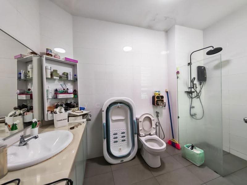 2-storey Terraced House for Sale in Taman Impian Emas (Skudai) - Tycia Law - Bathroom - PropertyGuru.com.my