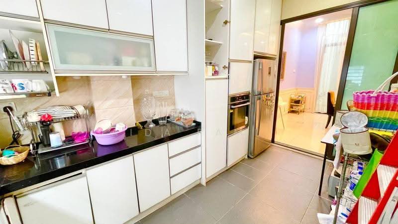 Rumah Teres untuk Dijual di Denai Alam (Shah Alam) - Aida Ramli - Kitchen - PropertyGuru.com.my