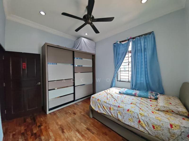 Rumah Berkembar untuk Dijual di Taman Desa Cemerlang (Ulu Tiram) - Jack Wong - Bedroom - PropertyGuru.com.my