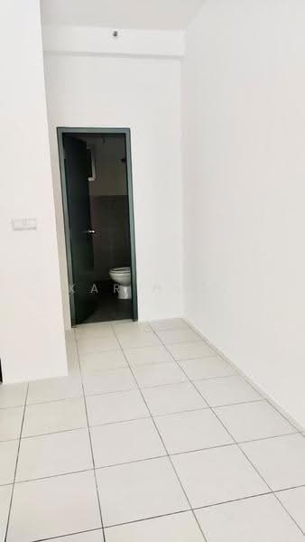 Service Residence for Rent at Kita Impian @ Cybersouth - Kar Hooi - Bathroom - PropertyGuru.com.my