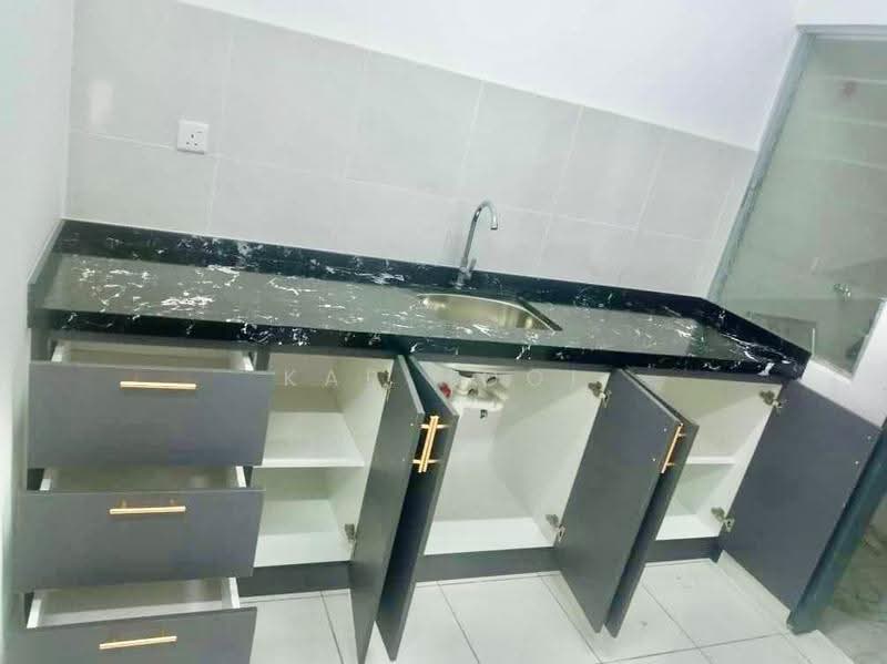 Service Residence for Rent at Kita Impian @ Cybersouth - Kar Hooi - Kitchen - PropertyGuru.com.my